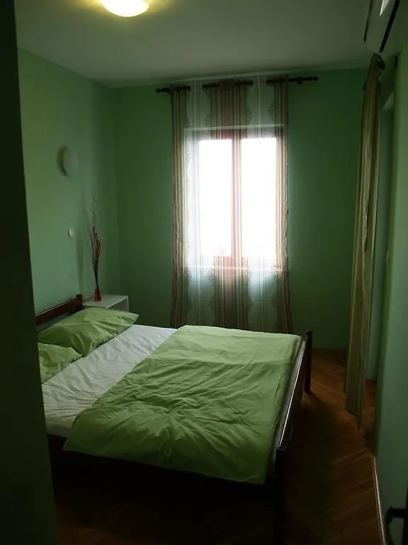 Gasthuis Guesthouse Gauss